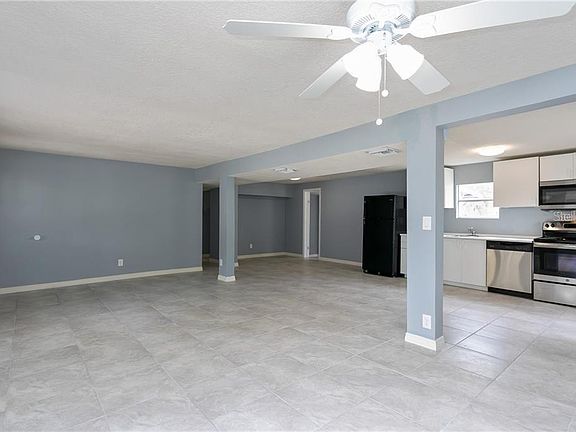 4th image of 5144 Marina Dr