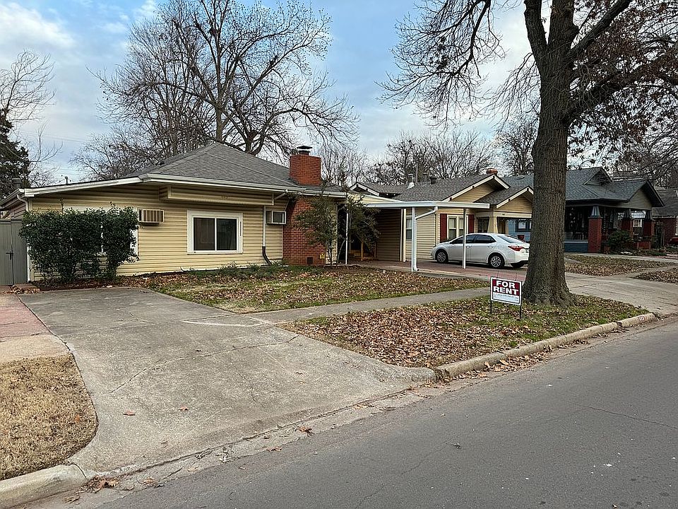 1st image of 443 College Ave #1/2