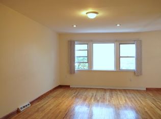 224-11 57th Ave, Oakland Gardens, NY 11364