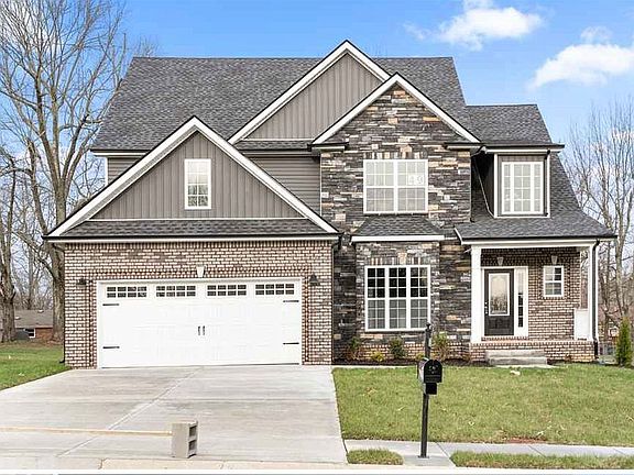 3rd image of 150 Duchess Ct