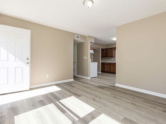 5th image of 7515 Mallard Dr