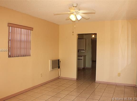 4th image of 443 NW 60th Ave