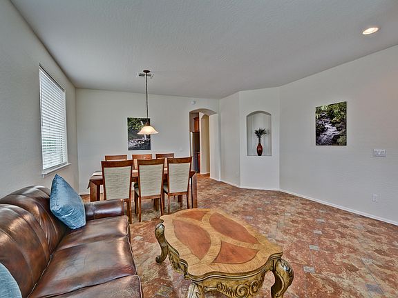 3rd image of 15246 W Windward Ave