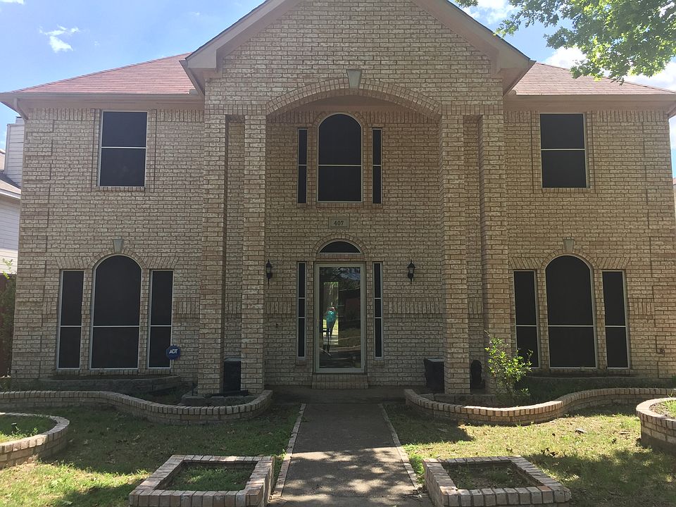 1st image of 407 Flameleaf Ln