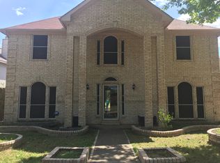 407 Flameleaf Ln, Cedar Hill, TX 75104