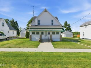 224 Kennedy Dr, Lyons, OH 43533