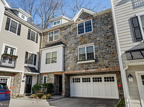 219 E Montgomery Ave #6, Ardmore, PA 19003