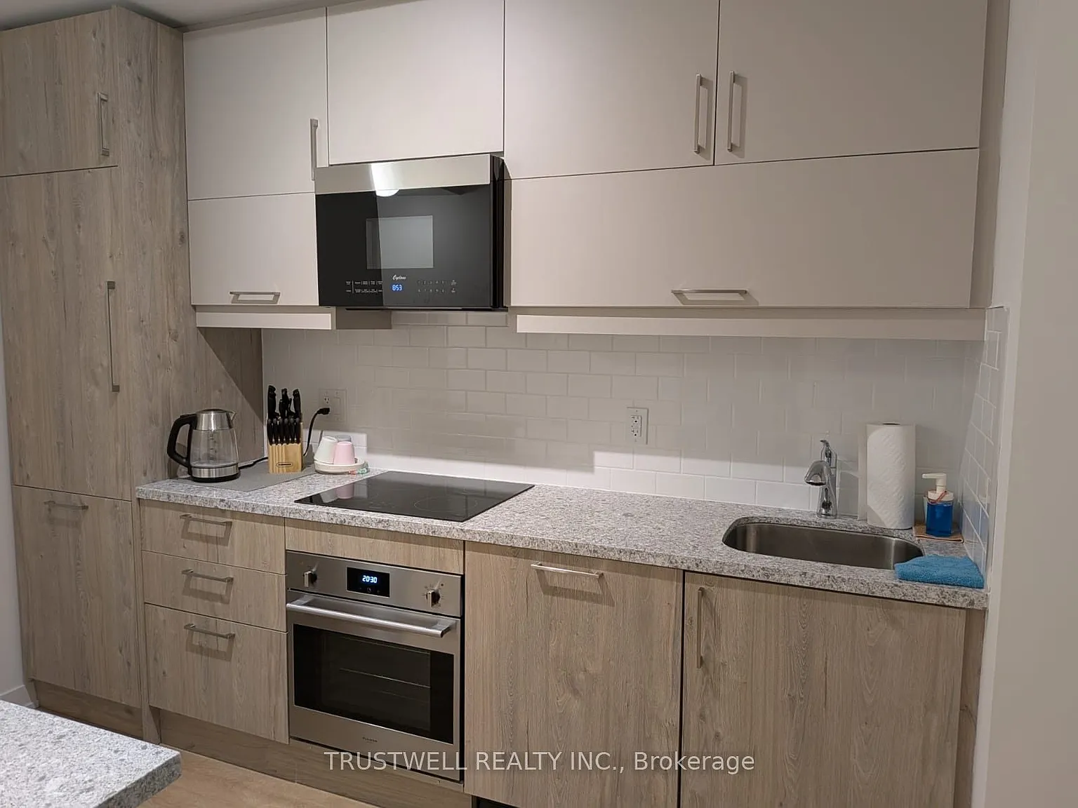2 bed, $2,375 — Photo 3