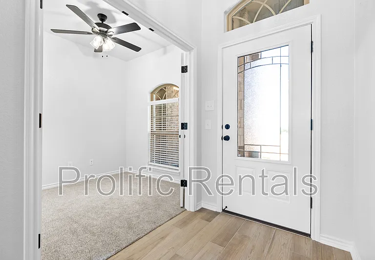 507 Tooter St — Photo 6