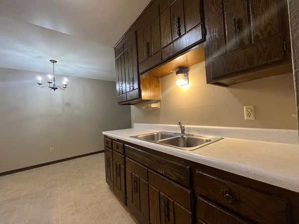 83 Arlington Ave W APT 306