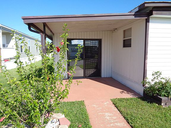 2nd image of 69 Violet Ln