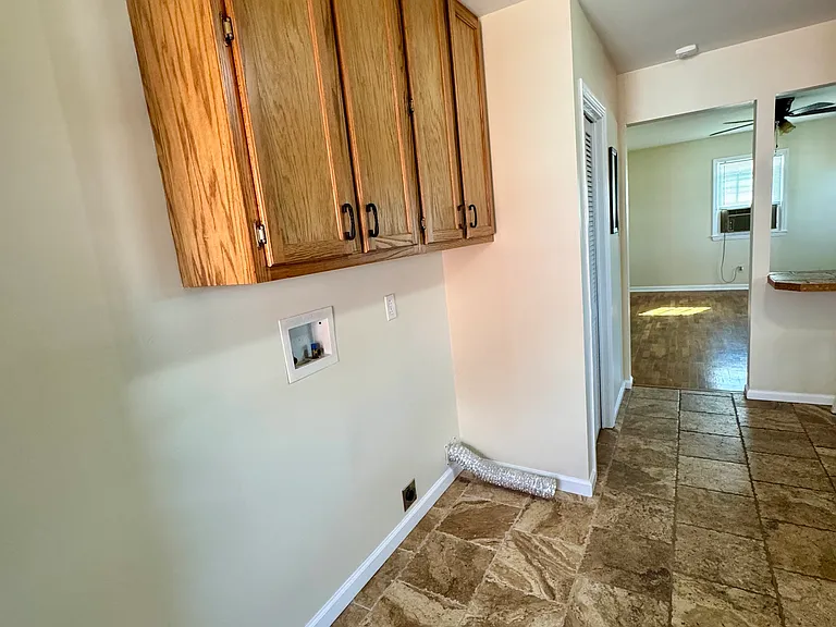 209 Danville St — Photo 9