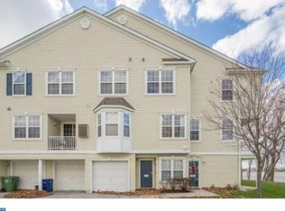 5410 Riverfront Dr, Palmyra, NJ 08065