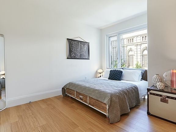 5th image of 600 W 58th St APT 9C
