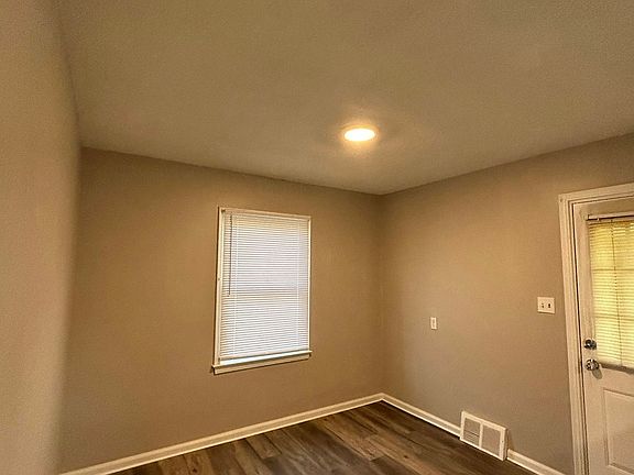 5th image of 31 White St