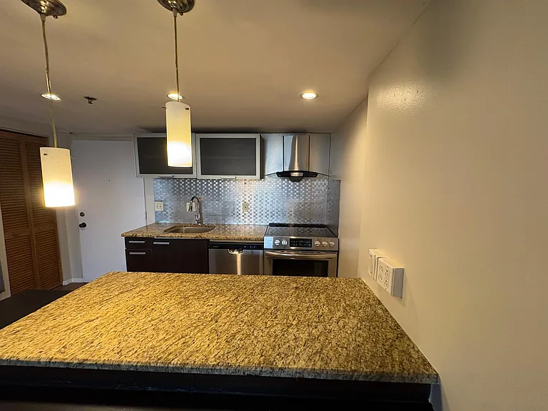701 S Madison Ave #309 — Photo 17