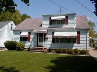 1183 Roland Rd, Lyndhurst, OH 44124