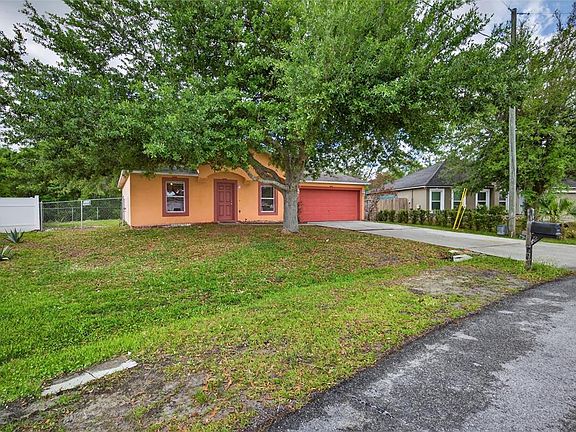 3rd image of 439 Magpie Ct
