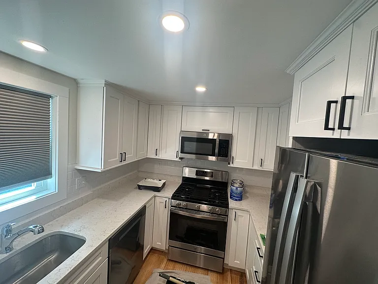17 Byrnes St #1-2 — Photo 15
