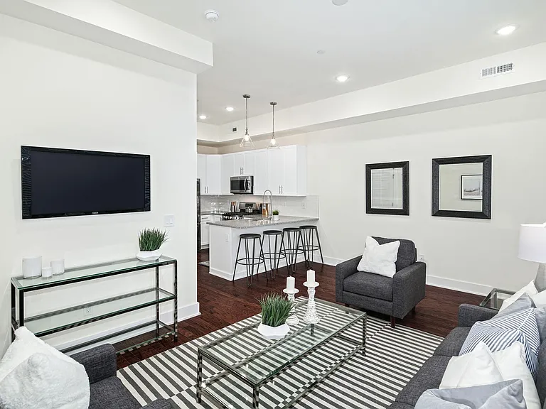 968 N 8th St #8 — Photo 5