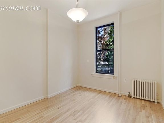5th image of 151 Garfield Pl APT 1L