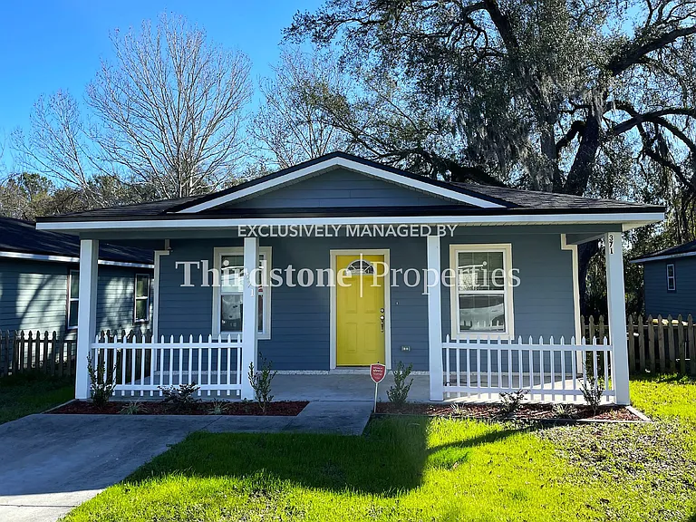 371 Smith St — Photo 19