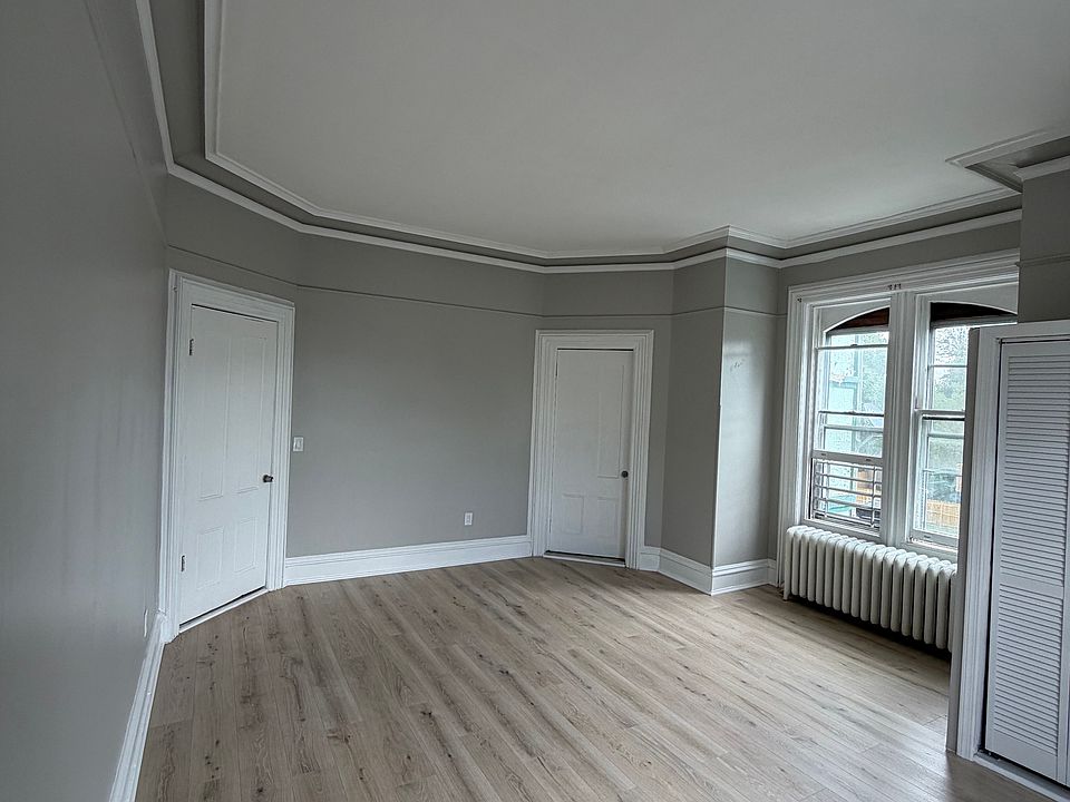 1st image of 805 3rd Pl