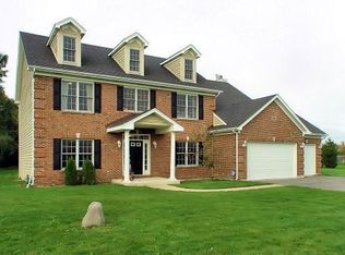 1 W Lexington Cir, Yorkville, IL 60560
