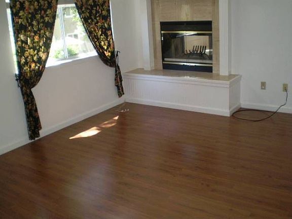 5th image of 5088 Deerwood Dr