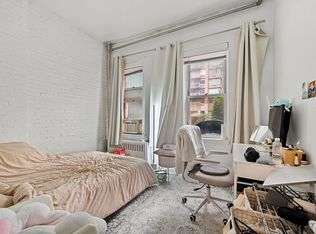 242 E 40th St, New York, NY 10016