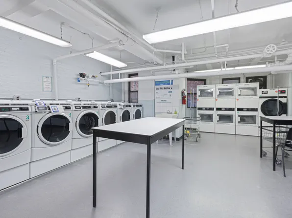 215 West 75th Street image 3 of 20