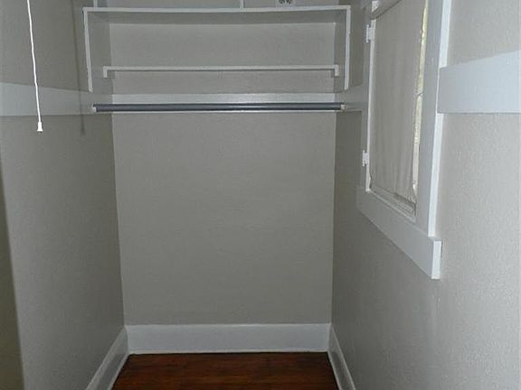 4th image of 532 Thompson Dr