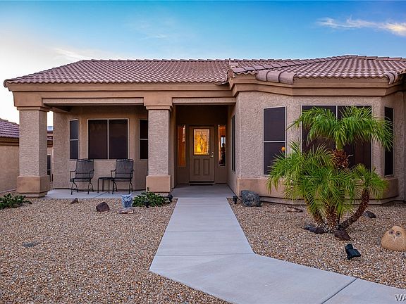 4th image of 2553 Joshua Tree Lane