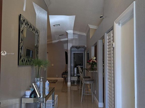 5th image of 823 NW 2nd St