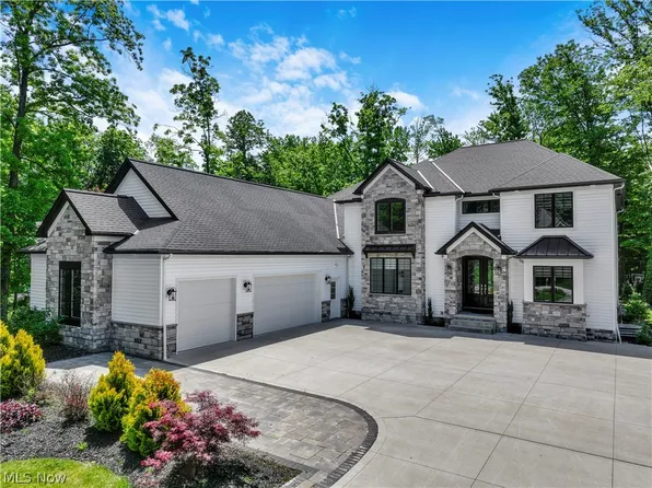 26650 Hurlingham Rd, Beachwood, OH 44122