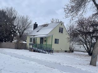 12202 105th St NW, Edmonton, AB T5G 2N8