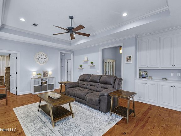 3rd image of 145 Stillhouse Creek Dr