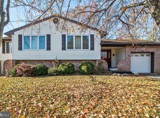 229 Ashton Dr, Gibbstown, NJ 08027