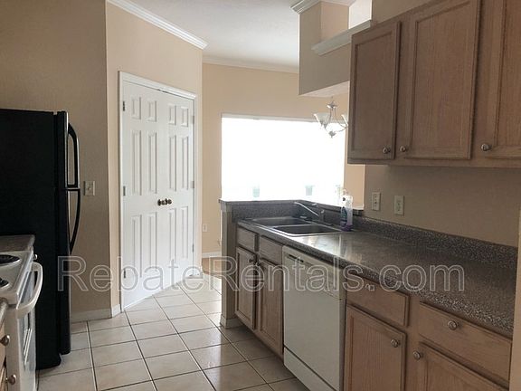 4th image of 7800 Point Meadows Dr APT 428
