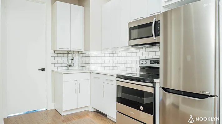 Rented by Nooklyn NYC LLC | media 4