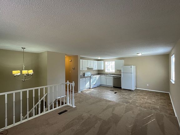 5th image of 3300 Pengelly Ct
