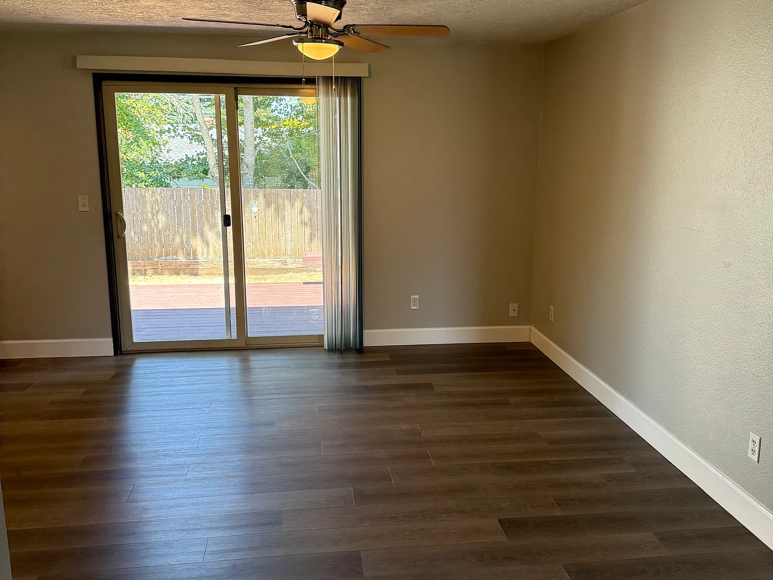 147 Idylwood Dr SE — Photo 4
