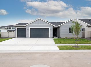1189 W Grassland St, Middleton, ID 83644