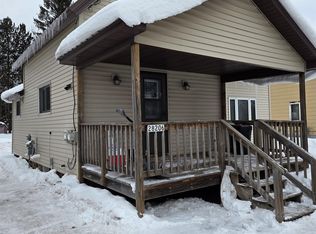 28206 9th St #3, Lake Linden, MI 49945