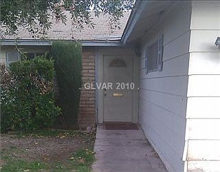 2nd image of 3730 S Torrey Pines Dr
