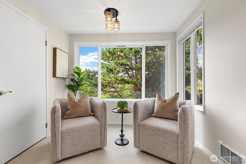 5th image of 150 NE 95TH Street #302