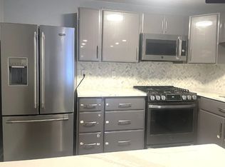 5 Karen Cir APT 17, Billerica, MA 01821