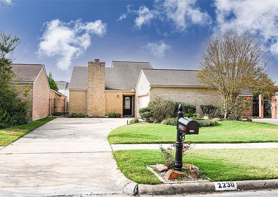 1st image of 2230 Ashford Hollow Ln