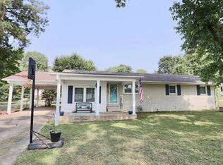 3 Osborne Cir, Trenton, TN 38382