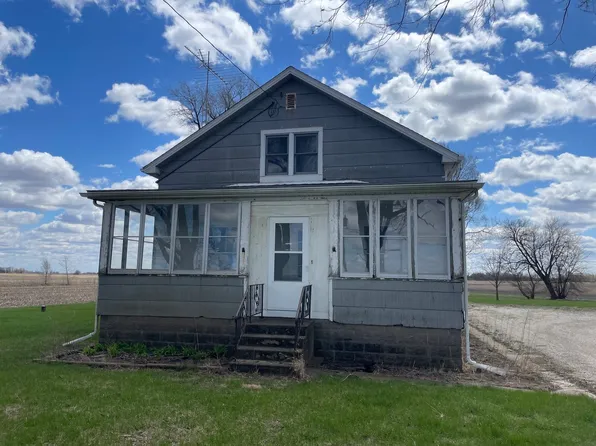 2940 E 5000th Rd, Bourbonnais, IL 60914